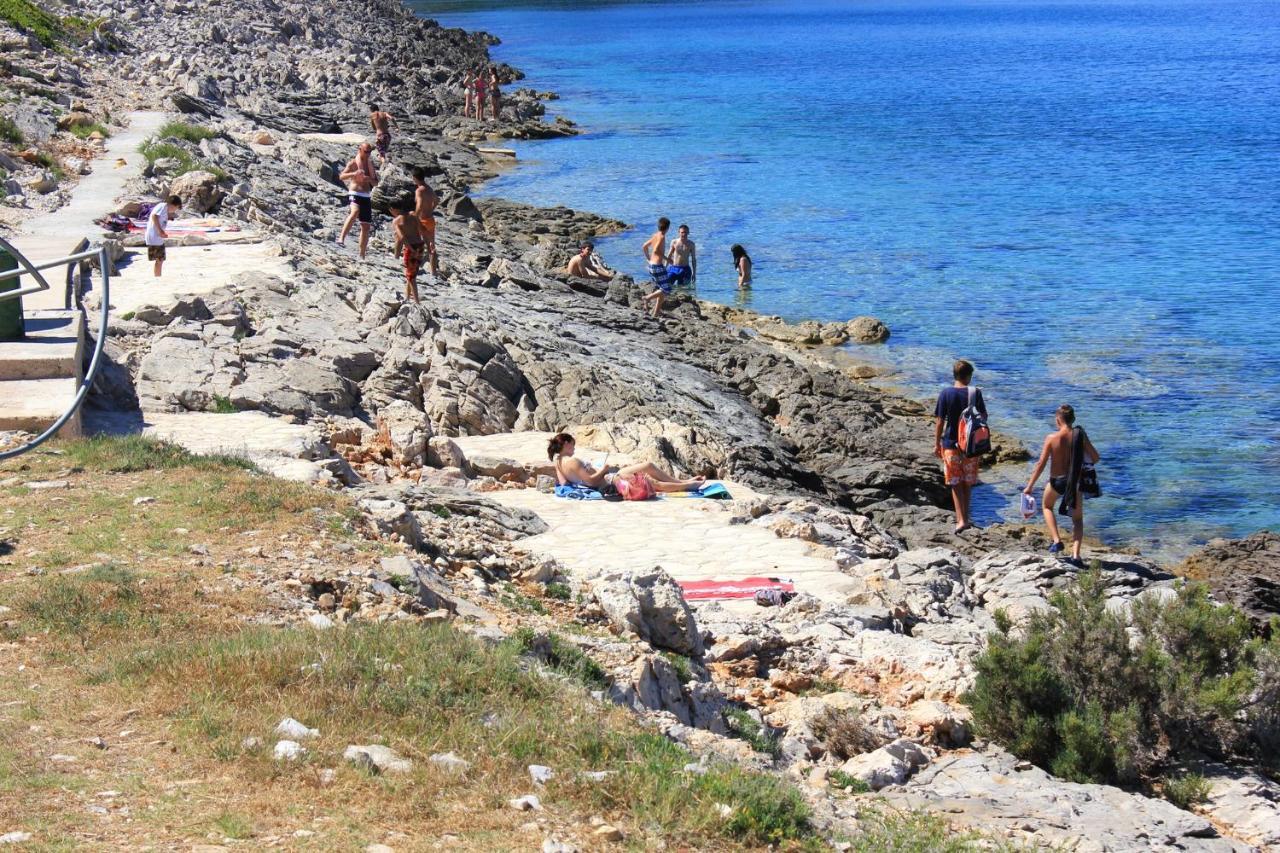 Apartments By The Sea Mali Losinj Veli Losinj Exterior photo