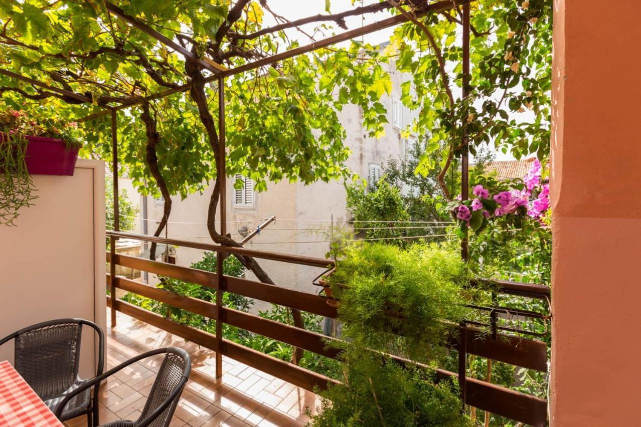 Apartments By The Sea Mali Losinj Veli Losinj Exterior photo